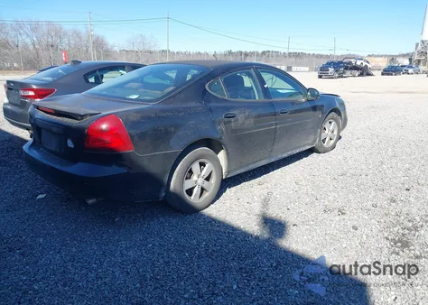 2007 Pontiac Grand Prix z USA, uszkodzony, nr VIN 2G2WP552871147747